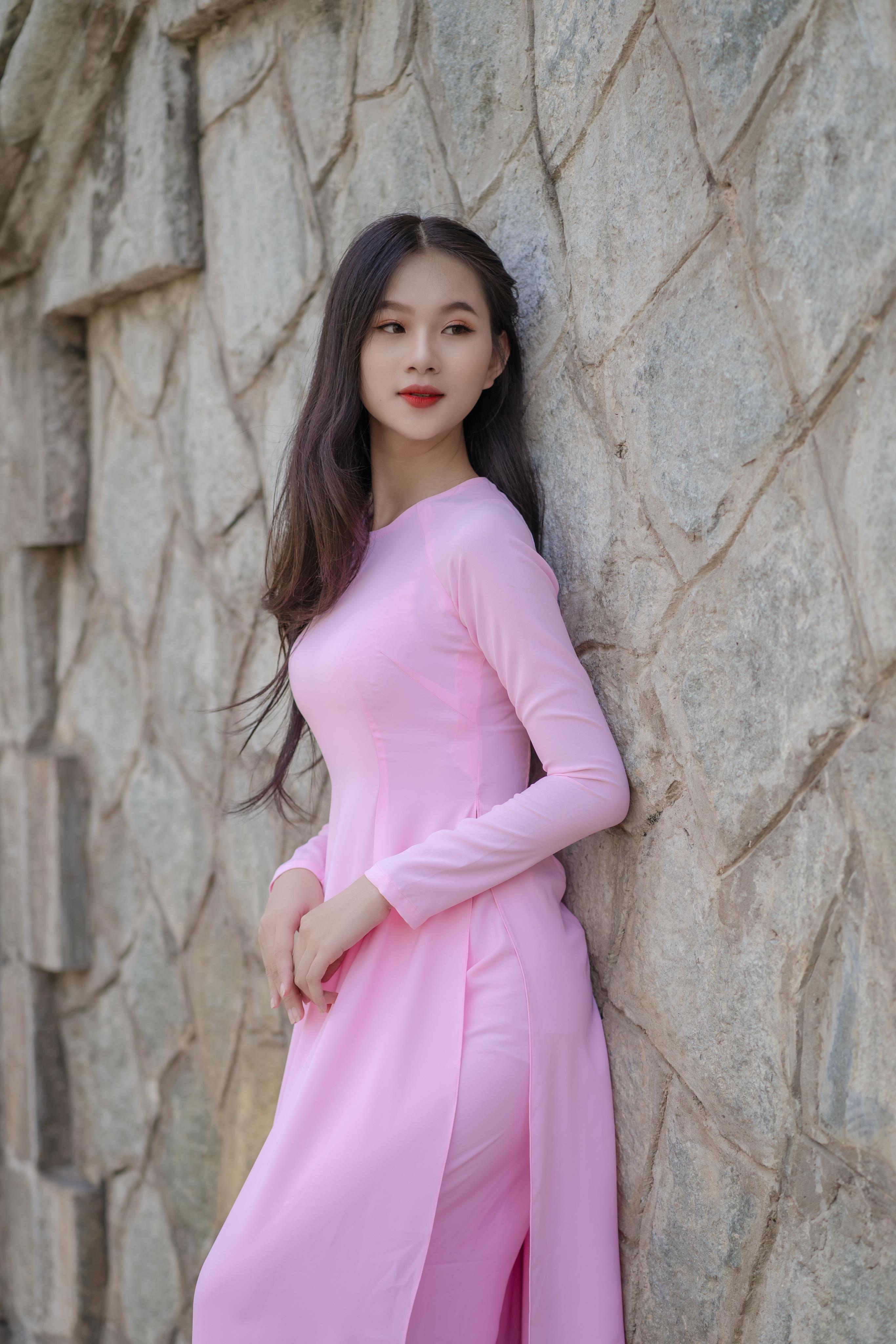 Pink Dress Tuan